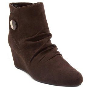 London Fog Janeway Wedge Ankle Booties NWT 9.5